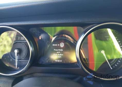 2021 Jeep Wrangler 4Xe Unlimited Sahara 4X4 из США, поврежденный, VIN 1C4JJXP65MW716657